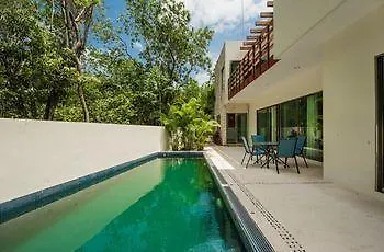 Villa Esperia Tulum Hotel